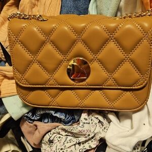 Nwt. Forever 21 Taupe Quilted Tan Chain Shoulder/ Crossbody Bag
